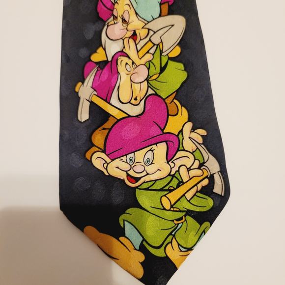 The Disney Store Tie Lot Mickey Mouse Donald Duck Goofy Seven Dwarfs Silk 58 x 4 - Picture 10 of 14